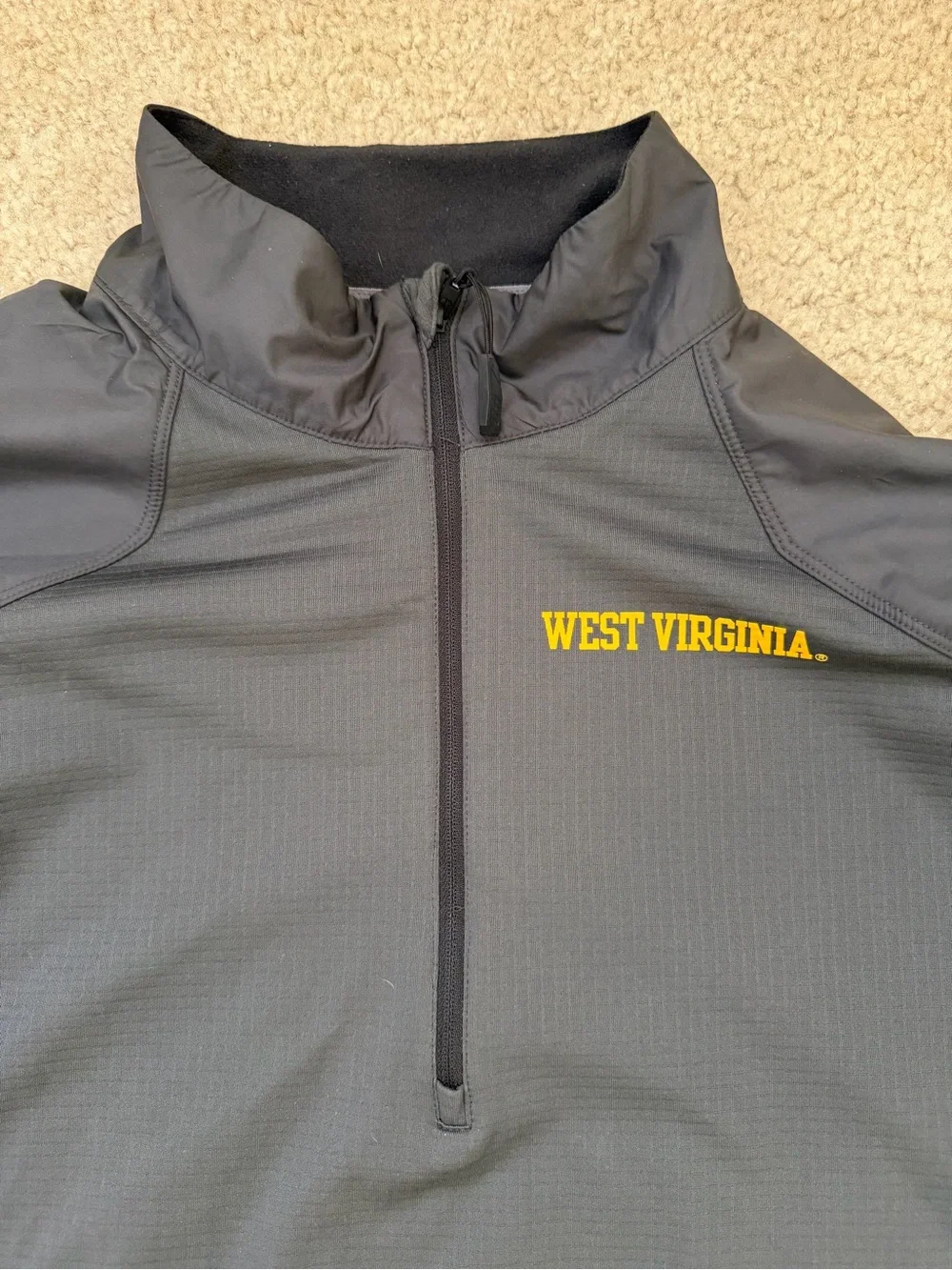 Men’s Nike West VIrginia WVU Pullover sz Large